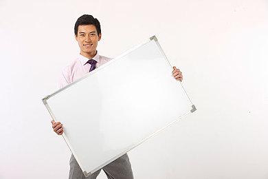 Netflix《鬼泣》动画立大功！今年Q2《鬼泣》销量超300万套